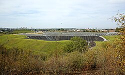 Les terrils de chrome du site PCUK, à Wattrelos.